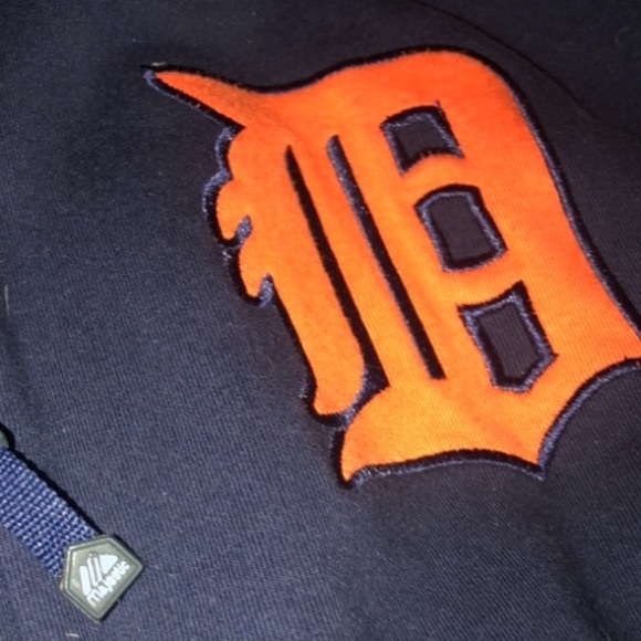 Detroit Tigers Majestic Authentic Full Zip Jacket - Picture 2 of 6